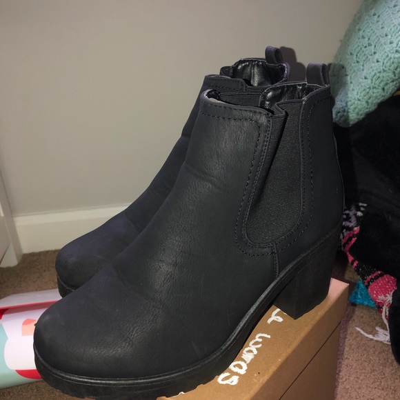 SOLD - Picture 2 of 3